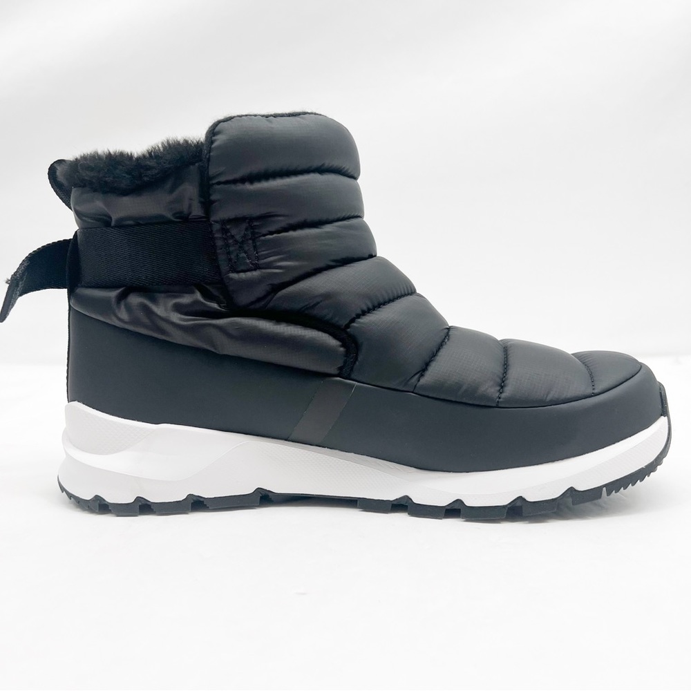 THE NORTH FACE Women's Thermoball Waterproof Pull-On Booties - Picture 7 of 14